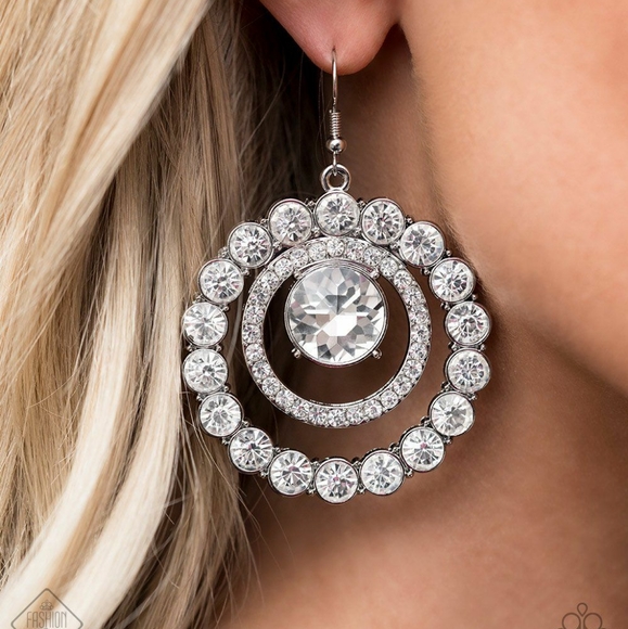 Paparazzi Fashion Fix Fiercely 5th Avenue - 4pc Set - Picture 3 of 6